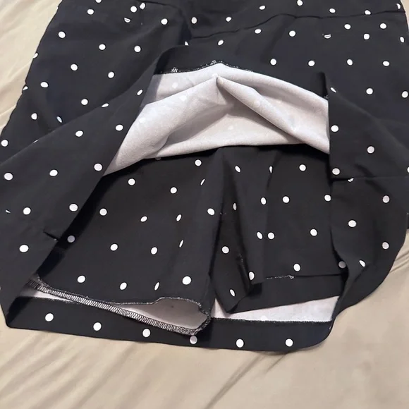 Kim Rogers Black Polka Dot Skort | Size 18 | Stretchy | Built-In Shorts - Picture 3 of 7